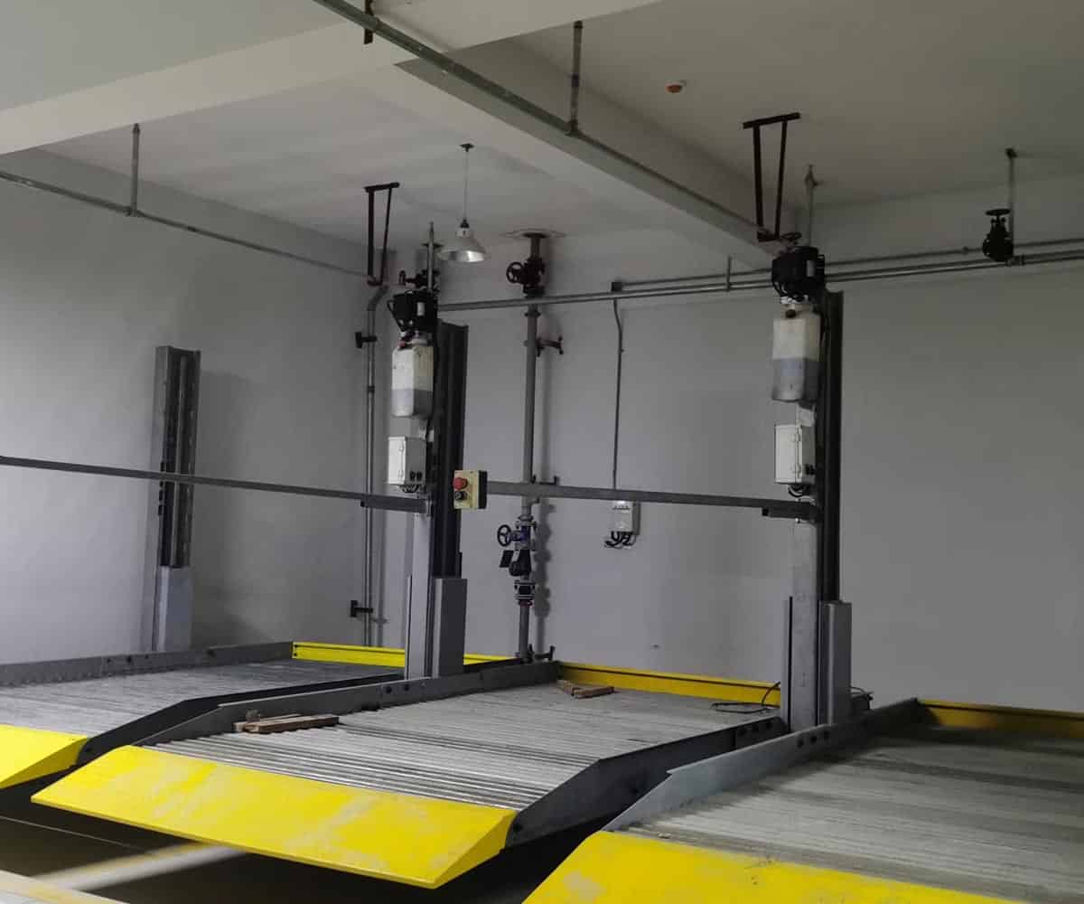 普定四柱立體車庫(kù)過(guò)驗(yàn)收