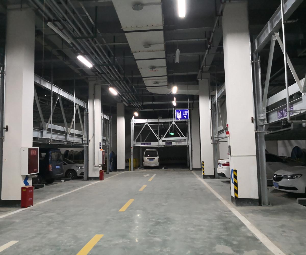 三層升降橫移式機(jī)械停車(chē)場(chǎng)